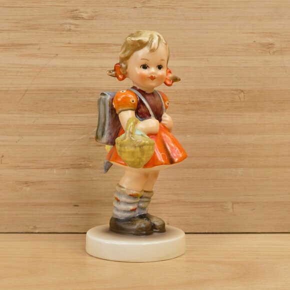 Vintage 50s GOEBEL M J Hummel "School Girl" Porcelain Figurine, Made in Germany - Picture 1 of 8